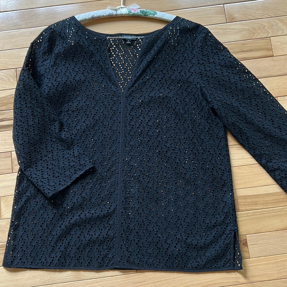 Talbots Tunic Size M 3/4 Sleeve 100% Eyelet Cotton Lovely Detail Great Style
